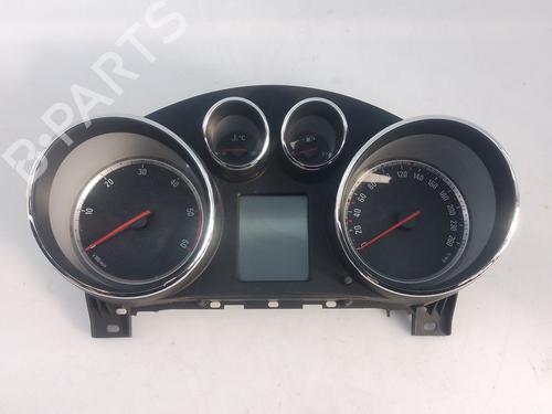 Used Instrument cluster OPEL INSIGNIA A (G09) 2.0 CDTI (68) (131 hp) 32016559