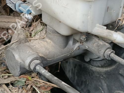 brake-master-cylinder-vw-crafter-30-50-van-2e_-2006-2007-2008-2009-2010-2011-2012-2013-2014-2015-2016-40531060 main image