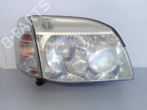 Used Right headlight NISSAN X-TRAIL I (T30) 2.5 4x4 (165 hp) 2695345