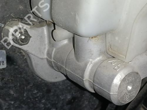 brake-master-cylinder-hyundai-ix35-lm-el-elh-2009-2010-2011-2012-2013-2014-2015-2016-38509642 main image