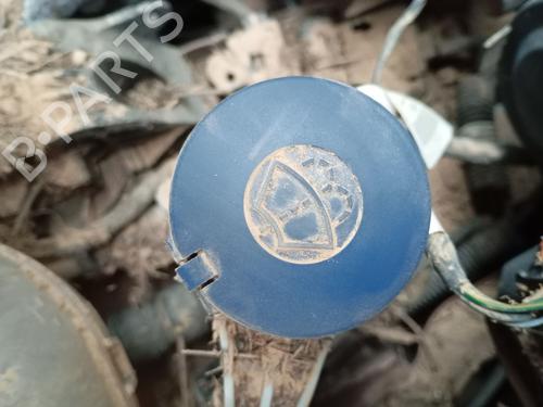 Used Windscreen washer tank PEUGEOT 2008 II (UD_, US_, UY_, UJ_, UR_, UC_) 1.5 BlueHDI 130 (131 hp) 30744604