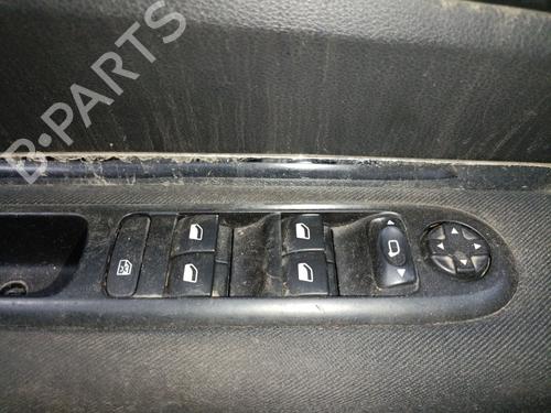 Used Left front window switch PEUGEOT 5008 (0U_, 0E_) 2.0 HDi 150 / BlueHDi 150 (150 hp) 31947305