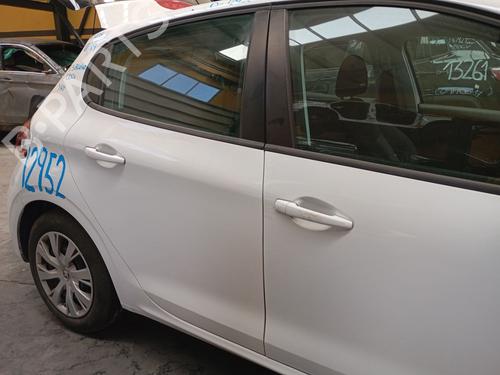 Right rear door PEUGEOT 208 I (CA_, CC_) 1.5 BlueHDI 100 | BP26460933C5