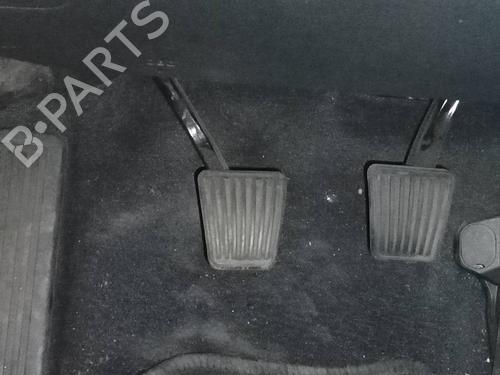 Used Clutch pedal HYUNDAI TUCSON (TL, TLE) 1.6 GDi (132 hp) 15733109