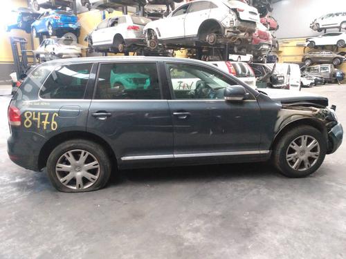 Achterlicht links VW TOUAREG (7LA, 7L6, 7L7) 3.0 V6 TDI | BP7531037C34 