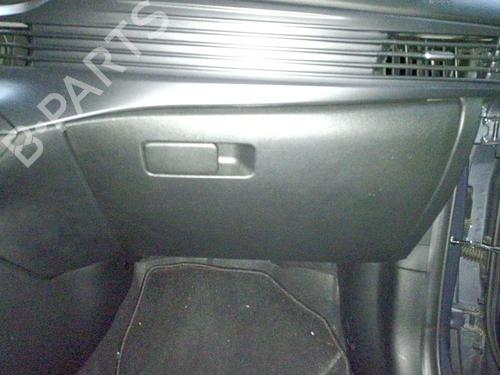 Used Glove box HYUNDAI i20 III (BC3, BI3) 1.0 T-GDI (101 hp) 32346040