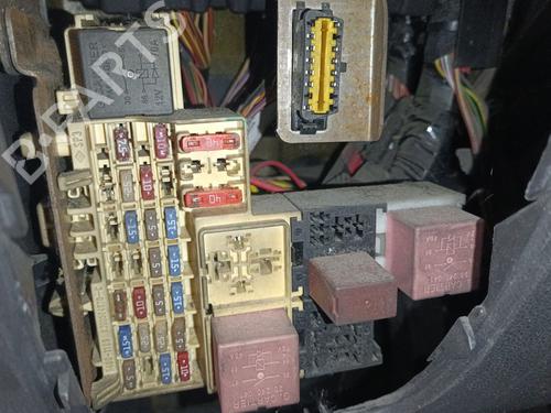 Used Fuse box Fuse box RENAULT MASTER III Platform/Chassis (EV, HV, UV) 2.3 dCi 125 FWD (EV0C, EV0D, EV0J, HV0C, HV0D, HV0H,... (125 hp) 36773984 36773984