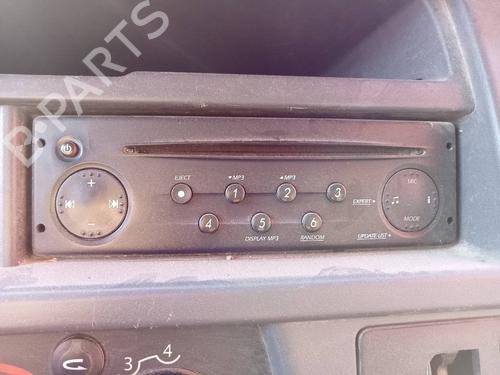 Used Radio NISSAN INTERSTAR Van (X70) [2002-2025]  22389952