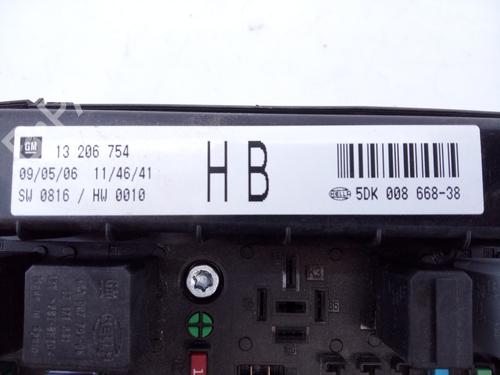 Fuse box OPEL ASTRA H (A04)  | BP21289015E1 