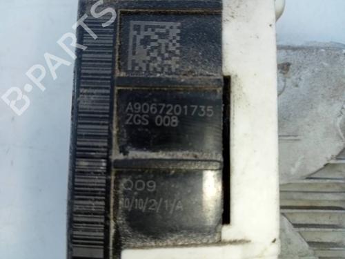 Front right lock MERCEDES-BENZ SPRINTER 3-t Van (B906)  | BP9833308C97 