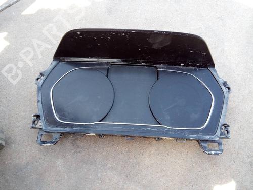 Used Instrument cluster BMW 1 (F40) 118 d (150 hp) 15539619