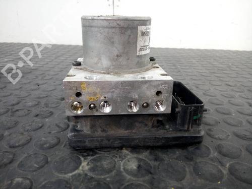 Used ABS pump HYUNDAI ix35 (LM, EL, ELH) 1.7 CRDi (116 hp) 9816920