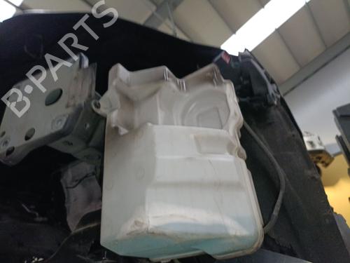 Used Windscreen washer tank VOLVO XC60 I SUV (156) D5 AWD (215 hp) 30696855