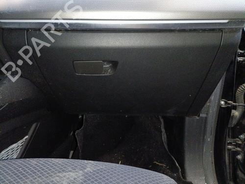 Used Glove box RENAULT ARKANA I (LCM_, LDN_) [2019-2026]  31990554