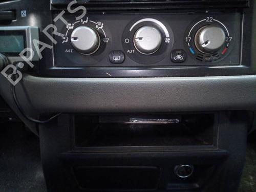 Commande Chauffage MITSUBISHI PAJERO III (V7_W, V6_W) 3.2 Di-D (V68W) (160 hp) 17569416