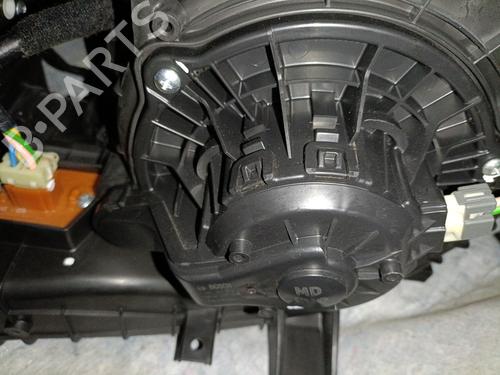 Used Heater blower motor KIA CEE'D (JD) 1.4 CRDi 90 (90 hp) 32760072