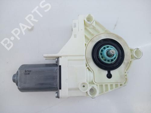 Right front window motor LAND ROVER DISCOVERY III (L319) 2.7 TD 4x4 | BP15833433E20 