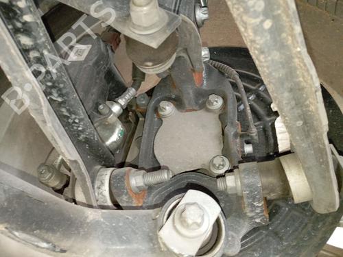 Used Right rear steering knuckle FIAT 500X (334_) 1.6 (334AXE1A) (110 hp) 27459521