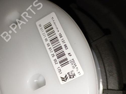 Used Fuel pump OPEL CORSA F (P2JO) 1.2 (68) (101 hp) 30717634