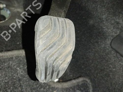 Used Break pedal Break pedal 39610930 39610930