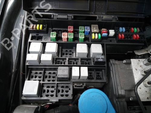 Used Fuse box JAGUAR S-TYPE II (X200) 2.7 D (207 hp) 19803653