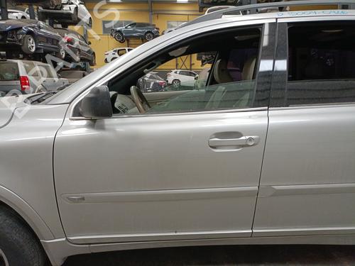 Used Left front door Left front door 37460139 37460139
