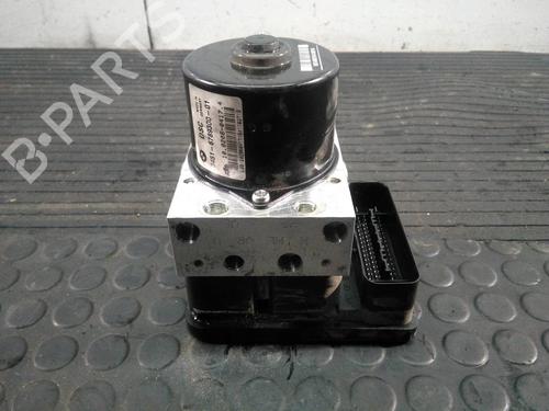 Used ABS pump BMW 3 (E90) 318 d (143 hp) 7157178