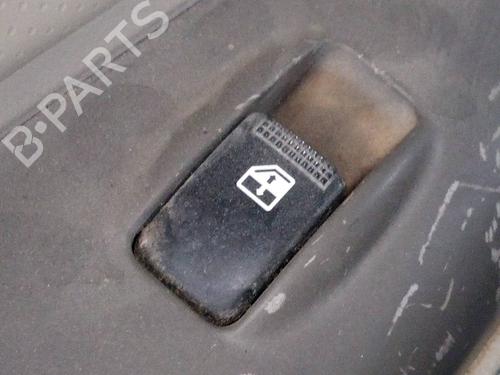 Used Left rear window switch HYUNDAI TUCSON (JM) [2004-2019]  21770907