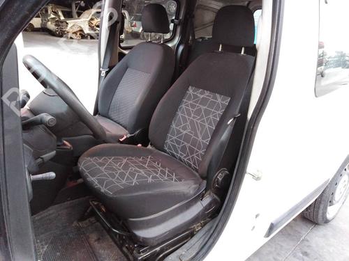 Trunk håndtak FIAT FIORINO Box Body/MPV (225_) 1.3 D Multijet (225BXD1A, 225BXB1A, 225BXB11) | BP16090621C132 