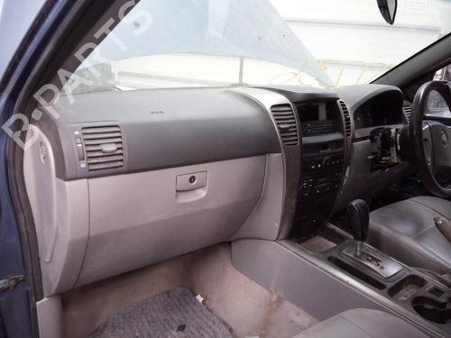 Used Dashboard KIA SORENTO I (JC) 2.5 CRDi 4WD (140 hp) 18485500