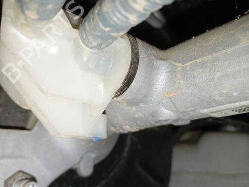 brake-master-cylinder-mercedes-benz-vito-van-w447-2014-39991824 main image