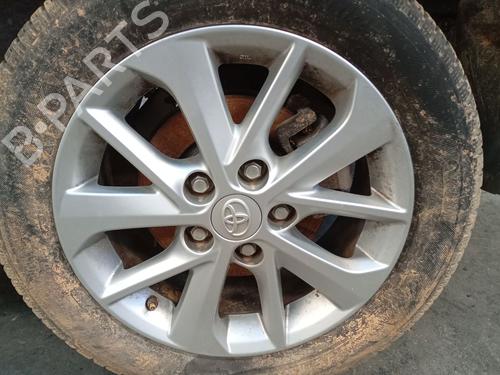 Fælk TOYOTA AURIS (_E18_) 1.4 D-4D (NDE180_, NDE180R) (90 hp) 30975315