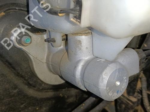Used Brake master cylinder HYUNDAI TUCSON (TL, TLE) 1.7 CRDi (116 hp) 28058191