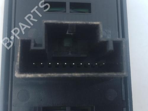 Left front window switch SKODA KAROQ (NU7, ND7) 1.5 TSI | BP33456527I27 - Image 6