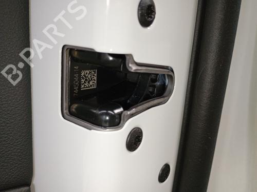 front-right-lock-bmw-3-g20-g80-g28-2018-38062241 main image