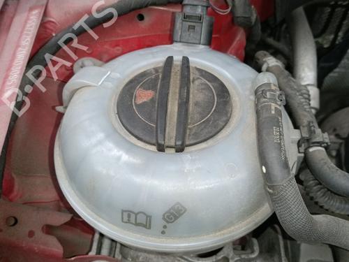 Ekspansjonstank SEAT LEON (5F1) 1.2 TSI (105 hp) 32000928