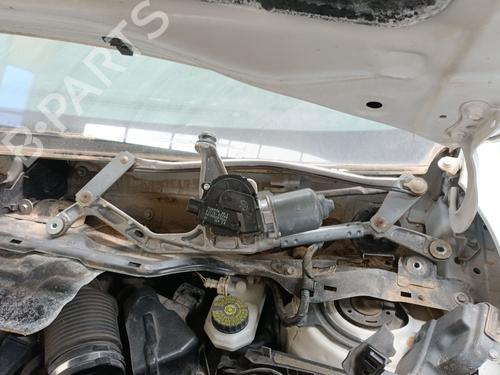 Used Front wiper motor TOYOTA AURIS (_E18_) 1.6 D4-D (WWE185_) (112 hp) 27476751