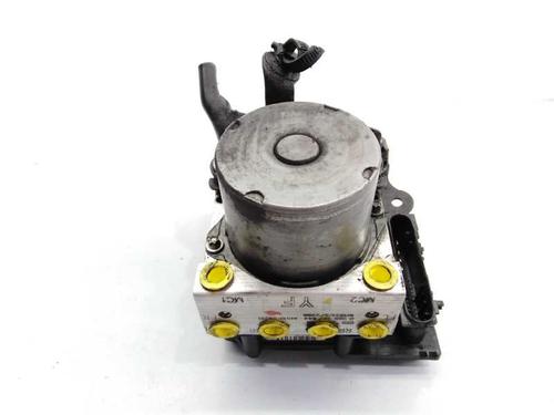 Used ABS pump TOYOTA AURIS (_E18_) 1.4 D-4D (NDE180_, NDE180R) (90 hp) 2330311