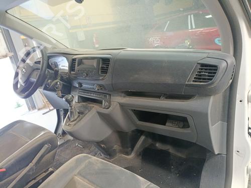 Front left seatbelt OPEL VIVARO C Van (K0) 1.5 | BP40196220I26 - Image 6