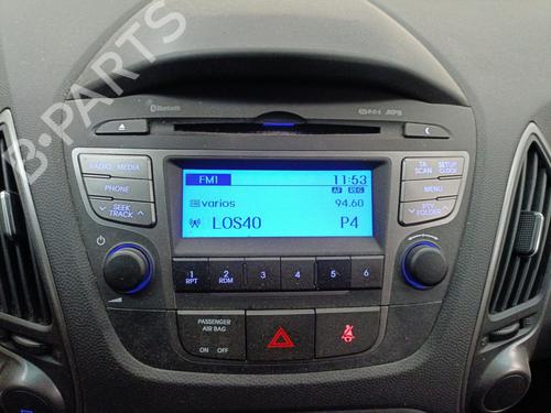 Used Radio HYUNDAI ix35 (LM, EL, ELH) 1.7 CRDi (116 hp) 31247857
