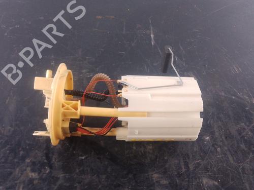 Used Fuel pump Fuel pump MERCEDES-BENZ SPRINTER 3,5-t Van (B907, B910) 314 CDI RWD (907.631, 907.633, 907.635, 907.637) (143 hp) 33794685 33794685