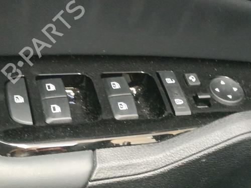 Used Left front window switch KIA SPORTAGE V (NQ5) 1.6 T-GDI MHEV (180 hp) 28072412