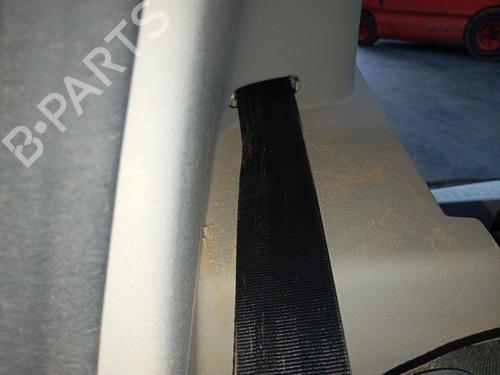 rear-right-seatbelt-dacia-sandero-ii-2012-34534905 main image