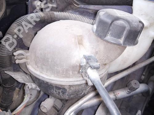 Used Expansion tank Expansion tank PEUGEOT 208 I (CA_, CC_) 1.6 HDi (92 hp) 10213884 10213884