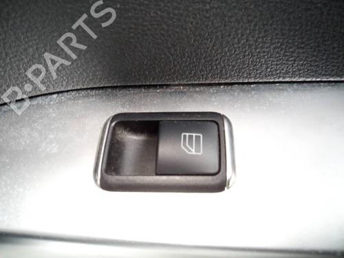Used Right rear window switch MERCEDES-BENZ GLK-CLASS (X204) [2008-2015]  17010287