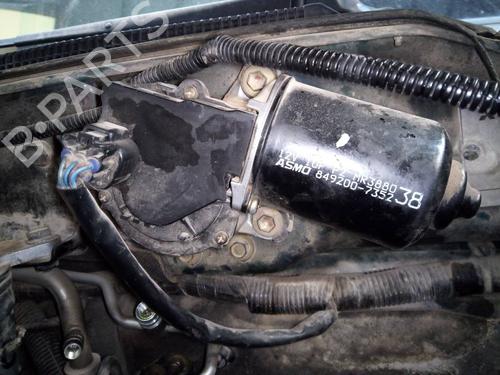 Essuie-glace moteur avant MITSUBISHI PAJERO III (V7_W, V6_W) 3.2 Di-D (V68W) (160 hp) 17569428