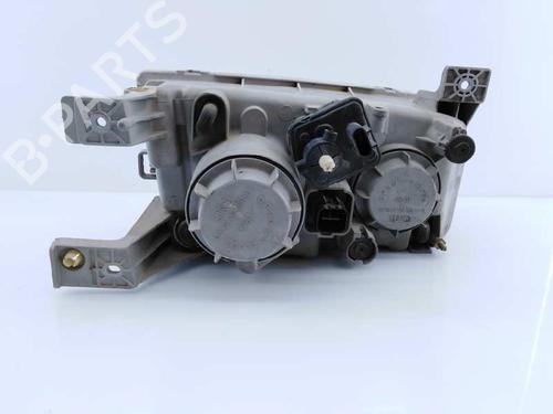 Left headlight HYUNDAI TRAJET (FO) 2.0 CRDi | BP6313818C28 