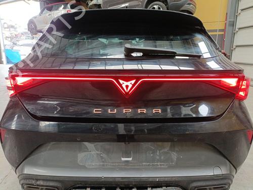 Used Rear center light CUPRA LEON (KL1, KU1, KUG) 1.5 eTSI (150 hp) 30149790