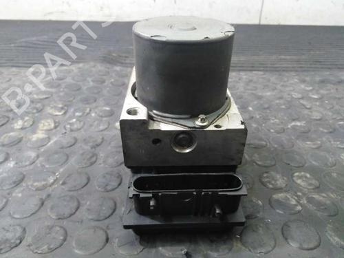 Used ABS pump RENAULT MEGANE II (BM0/1_, CM0/1_) 1.6 16V (BM0C, CM0C) (113 hp) 7233287