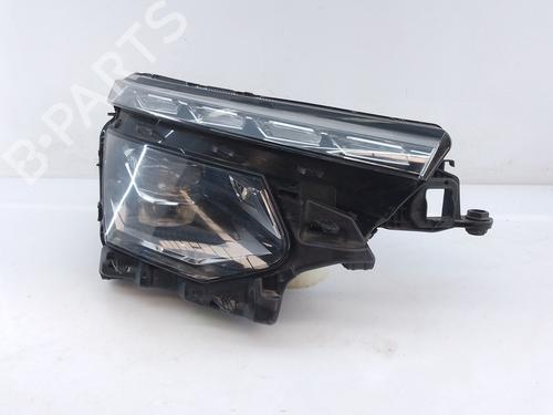 Faro derecho SKODA KAMIQ (NW4) 1.5 TSI (150 hp) 28690000
